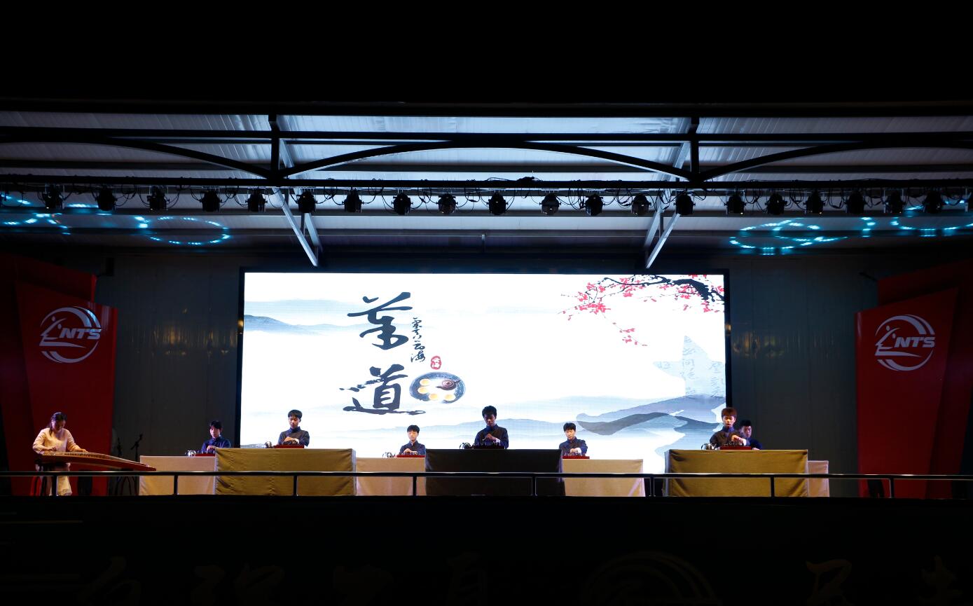 南昌向远轨道技术学校隆重举办 庆祝建党100周年文艺晚会暨“七一”表彰大会