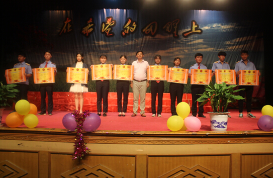 南昌轨道学校举办“青春颂.唱响中国梦”合唱比赛