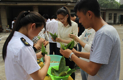 南昌向远轨道技术学校举办教职工“庆端午 包粽子”大赛