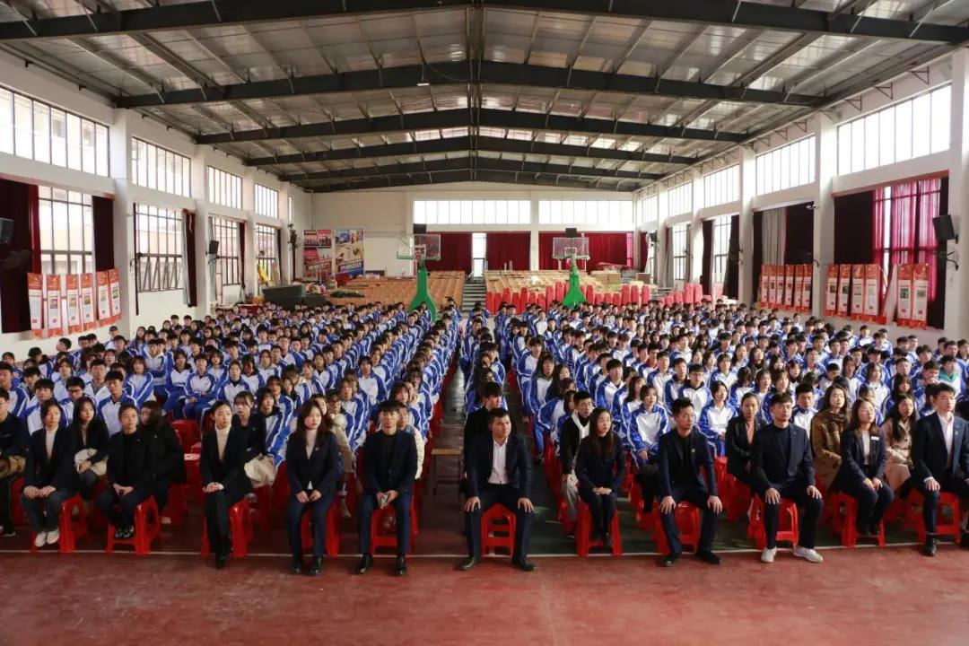 南昌向远轨道技术学校2021学年“立德树人、五育并举”系列活动表彰大会隆重召开