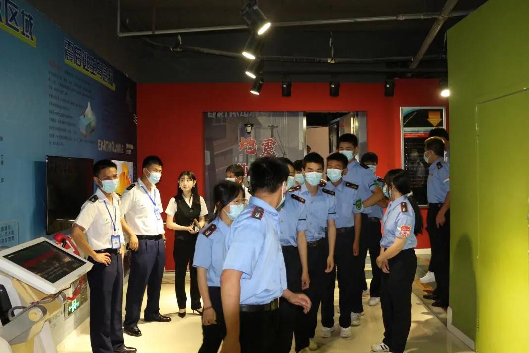 南昌向远轨道技术学校组织学生赴南昌安全生产教育警示基地体验活动