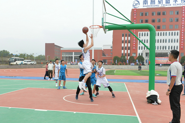 第九届南昌地区中等职业院校学生篮球联赛在南昌轨道学校开幕