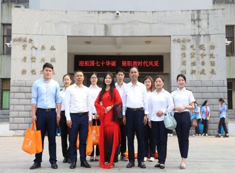 南昌向远轨道技术学校赴江西青年职业学院参加职业教育活动周校园开放日活动。