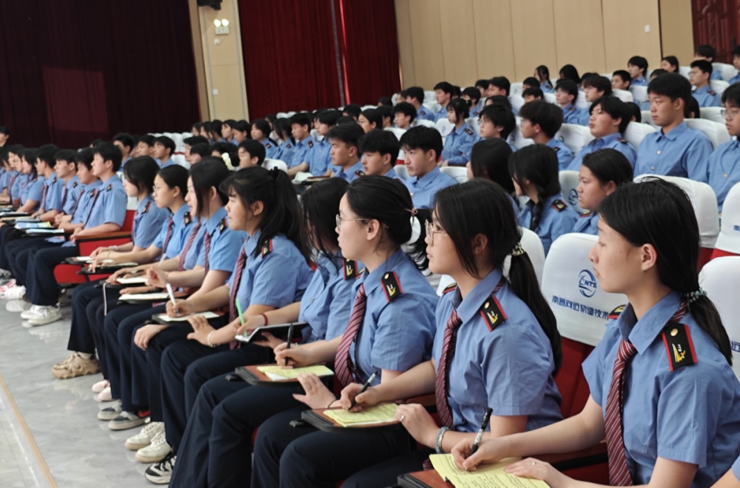 南昌向远轨道技术学校第十九期团校培训圆满结束