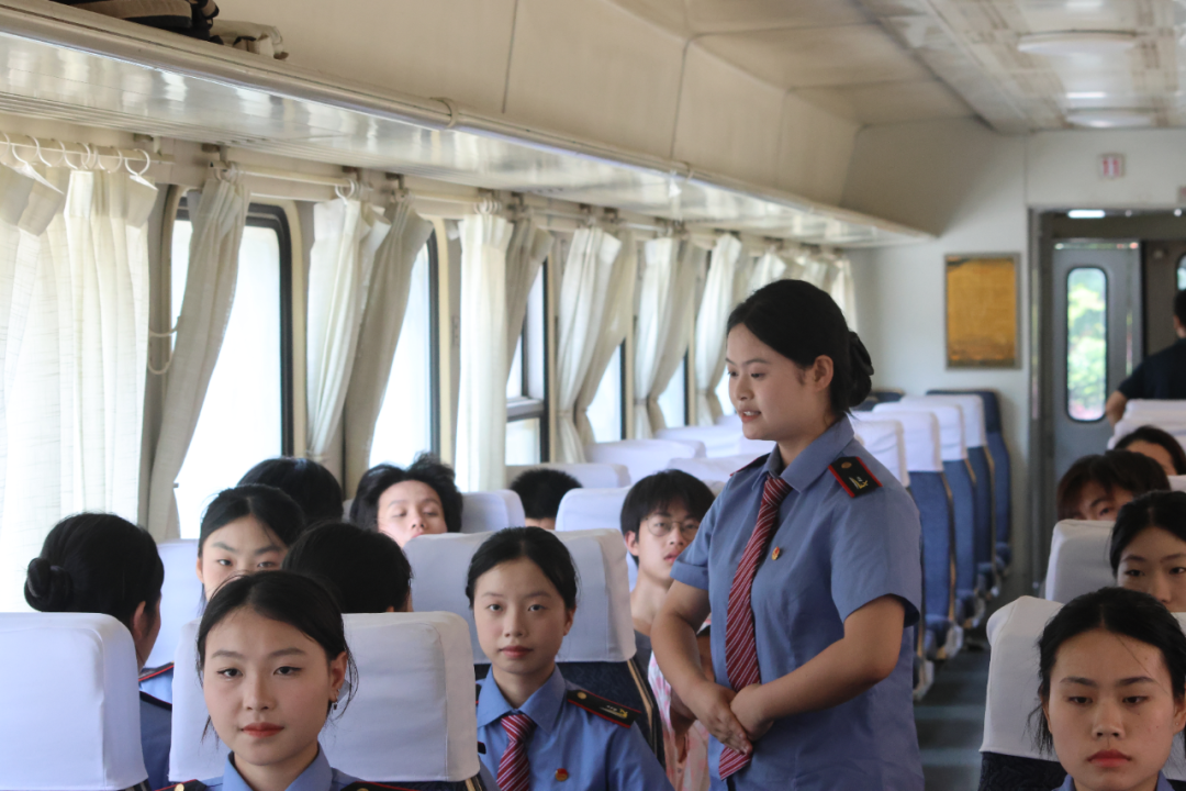 2024年南昌向远轨道技术学校“职业教育校园开放日”活动圆满落幕