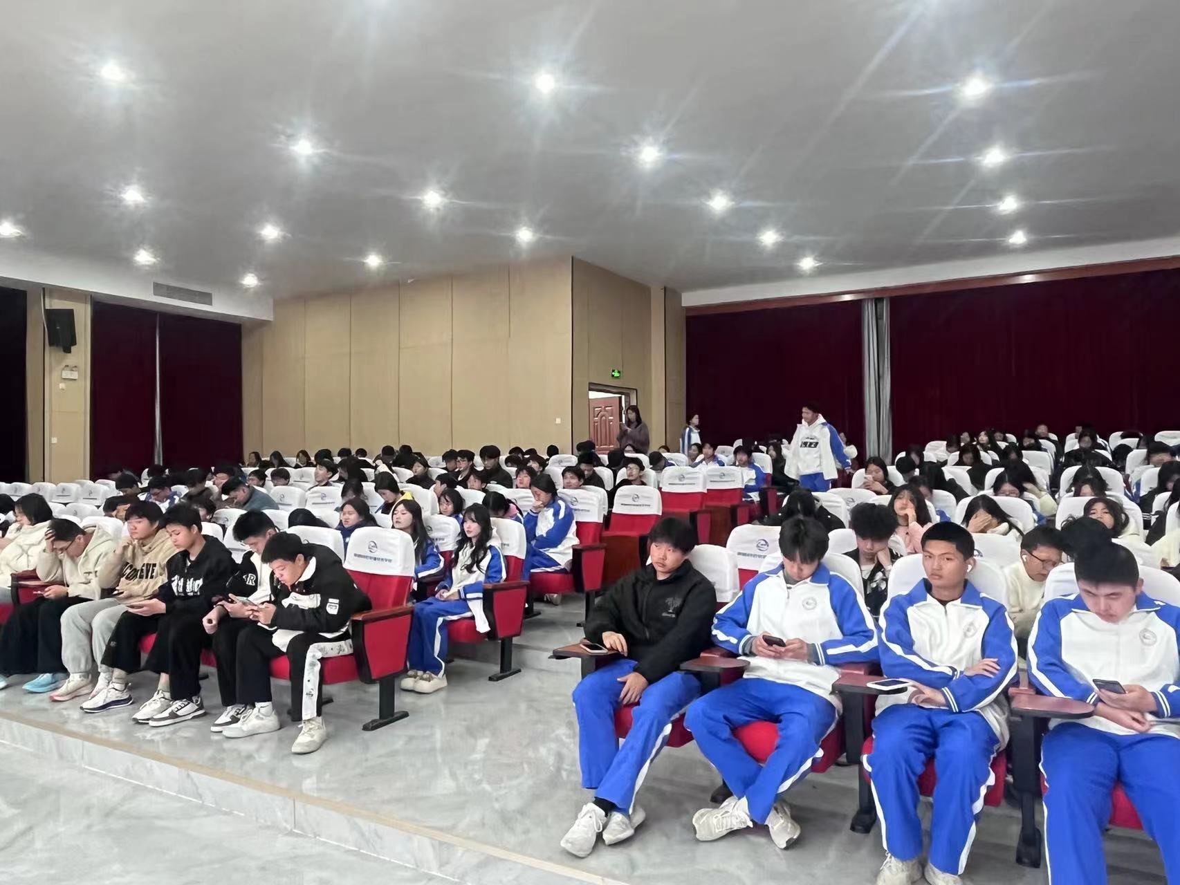 南昌向远轨道技术学校学生评教活动圆满落幕