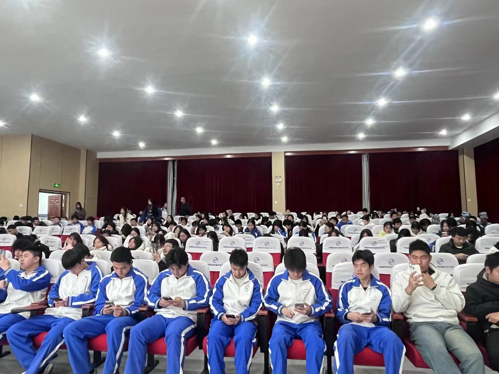 南昌向远轨道技术学校学生评教活动圆满落幕