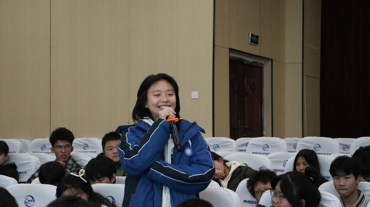 【心理健康教育】南昌向远轨道技术学校组织开展心理委员专题培训