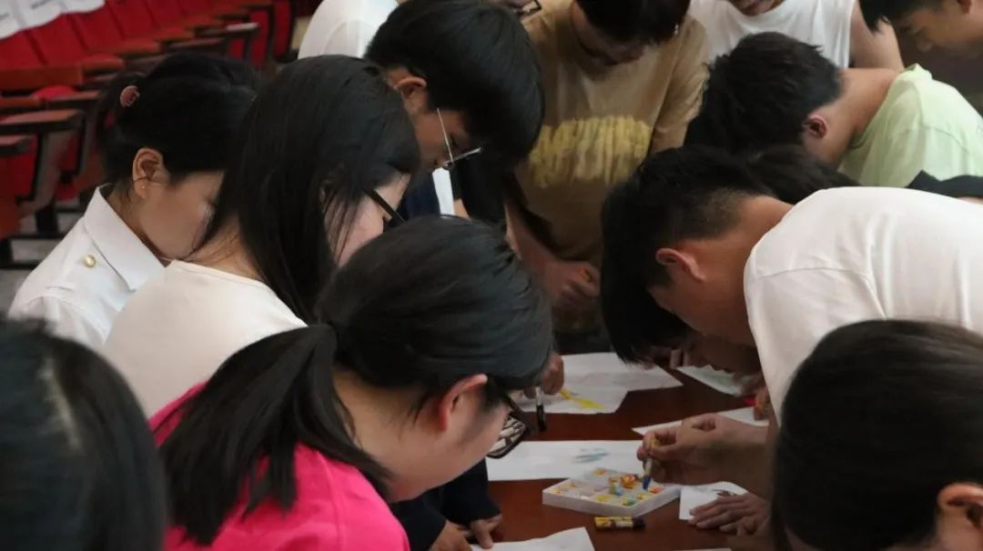 南昌向远轨道技术学校开展高考减压赋能团体辅导活动