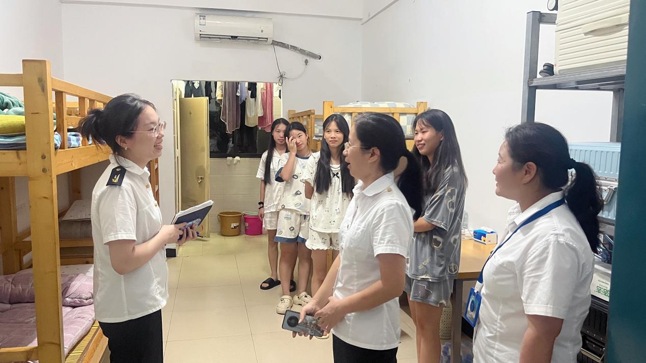 南昌向远轨道技术学校2025级新生迎新工作圆满收官‌