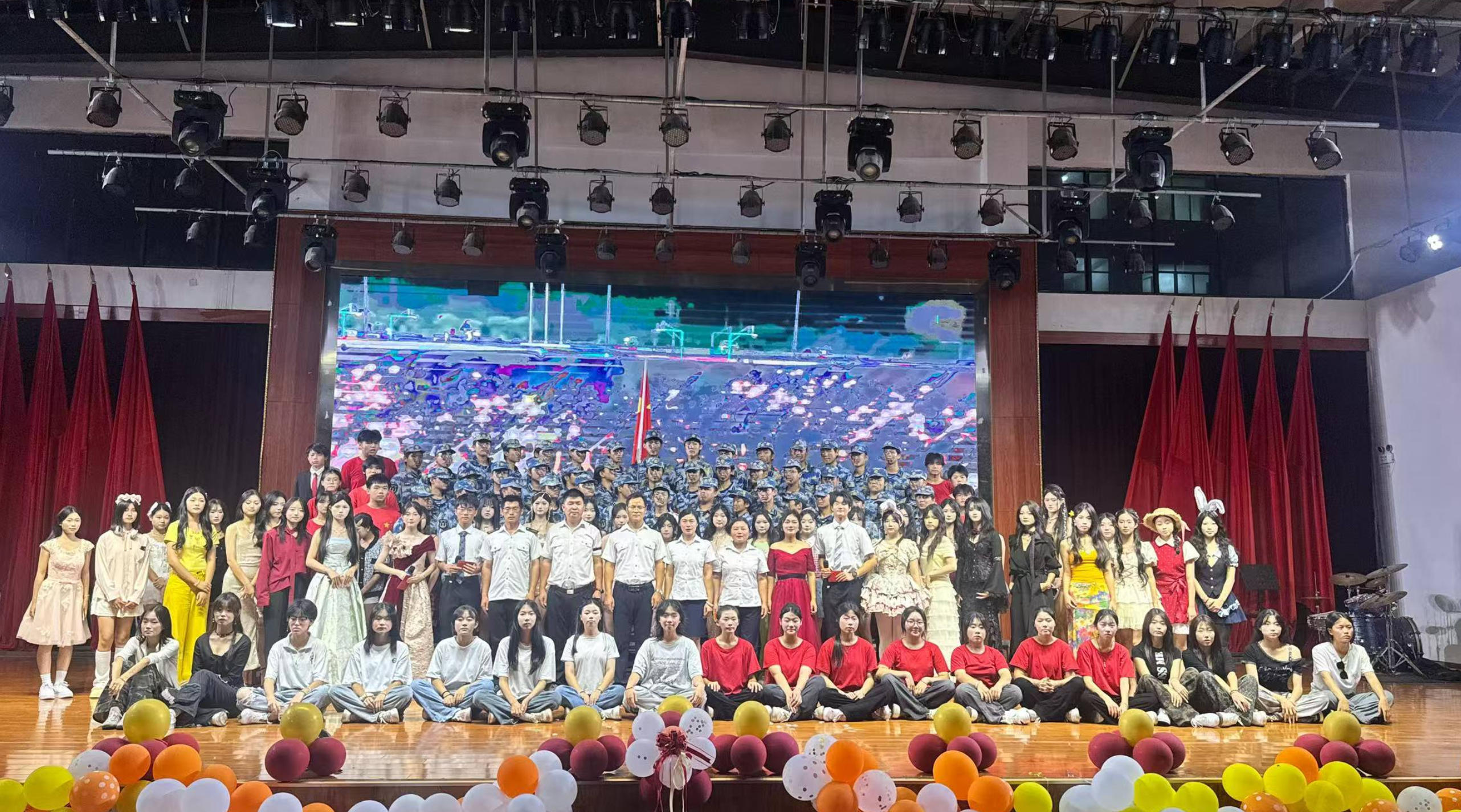 南昌向远轨道技术学校“迎国庆·庆中秋”文艺联欢晚会圆满落幕