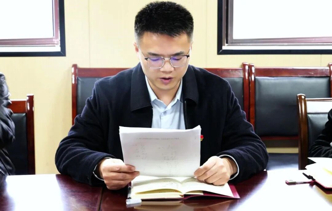 南昌向远轨道技术学校党支部开展集体学习暨预备党员入党宣誓仪式