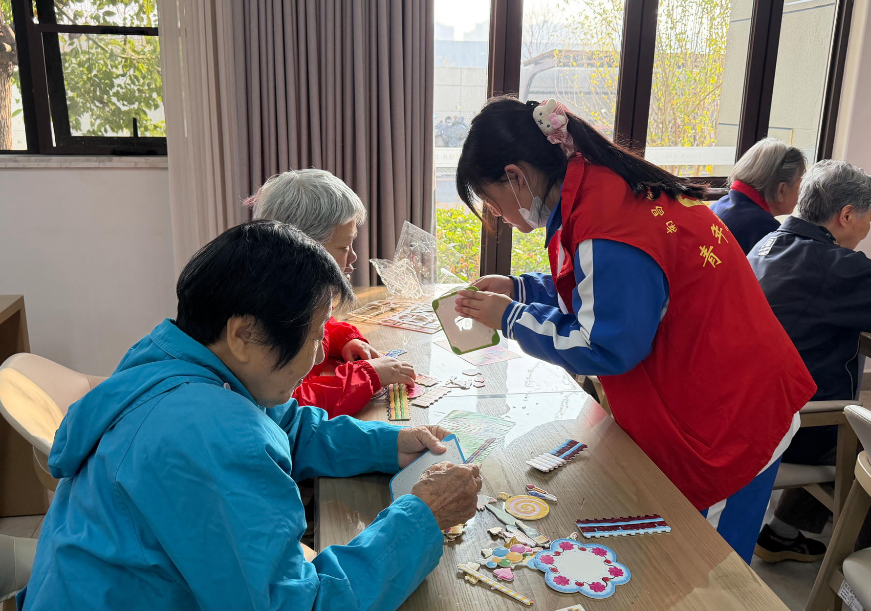 南昌向远轨道技术学校&ldquo;轨道先锋志愿服务队&rdquo;赴颐养院开展志愿活动（二）