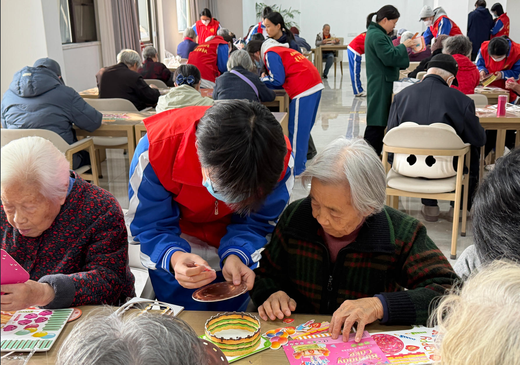 南昌向远轨道技术学校&ldquo;轨道先锋志愿服务队&rdquo;赴颐养院开展志愿活动（二）