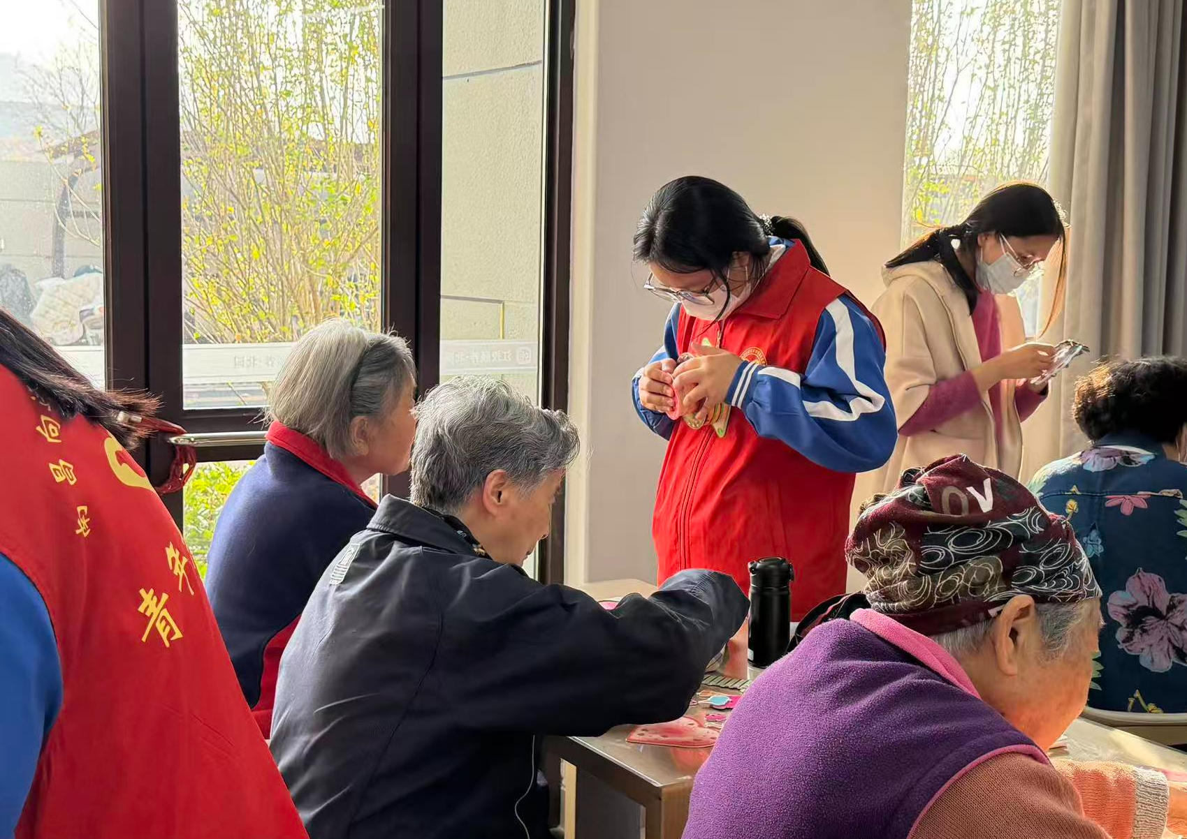 南昌向远轨道技术学校&ldquo;轨道先锋志愿服务队&rdquo;赴颐养院开展志愿活动（二）