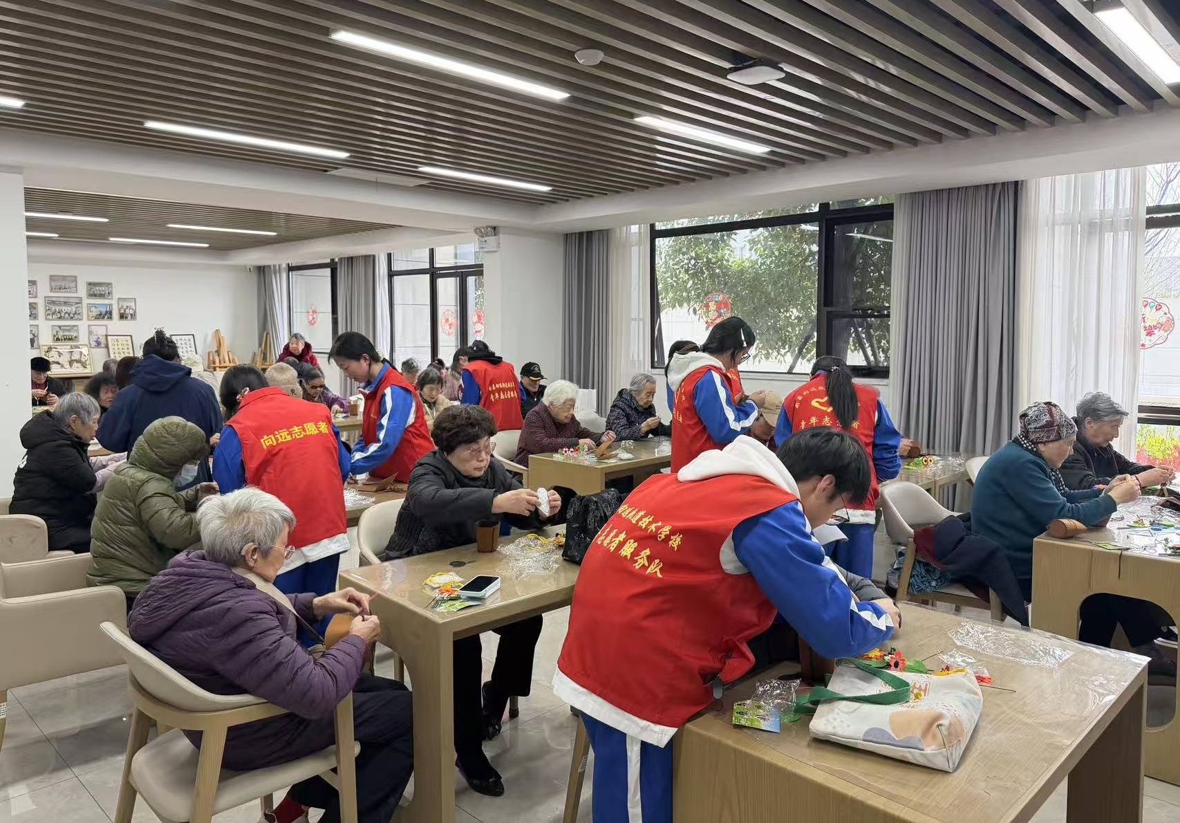 南昌向远轨道技术学校开展学雷锋主题志愿服务活动(一)