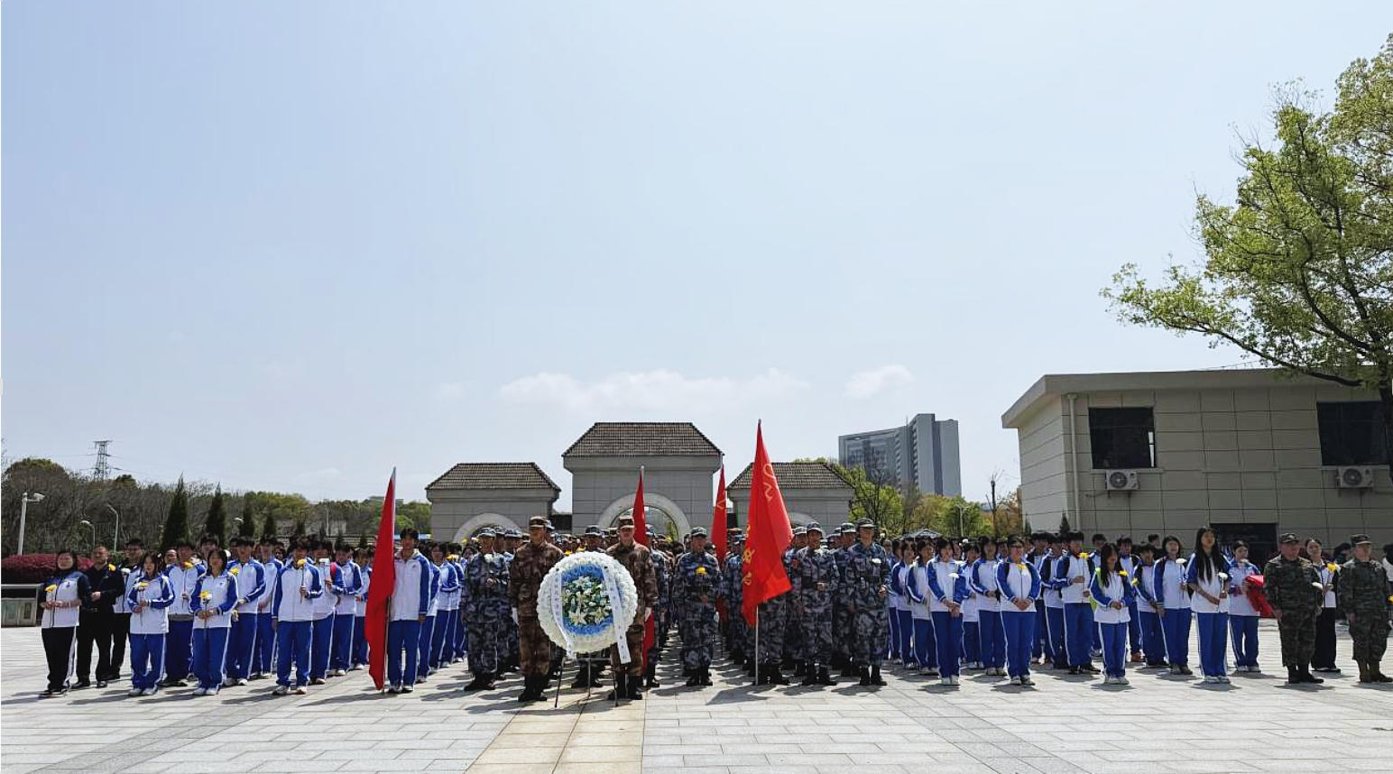 南昌向远轨道学校师生徒步祭扫方志敏烈士全纪实