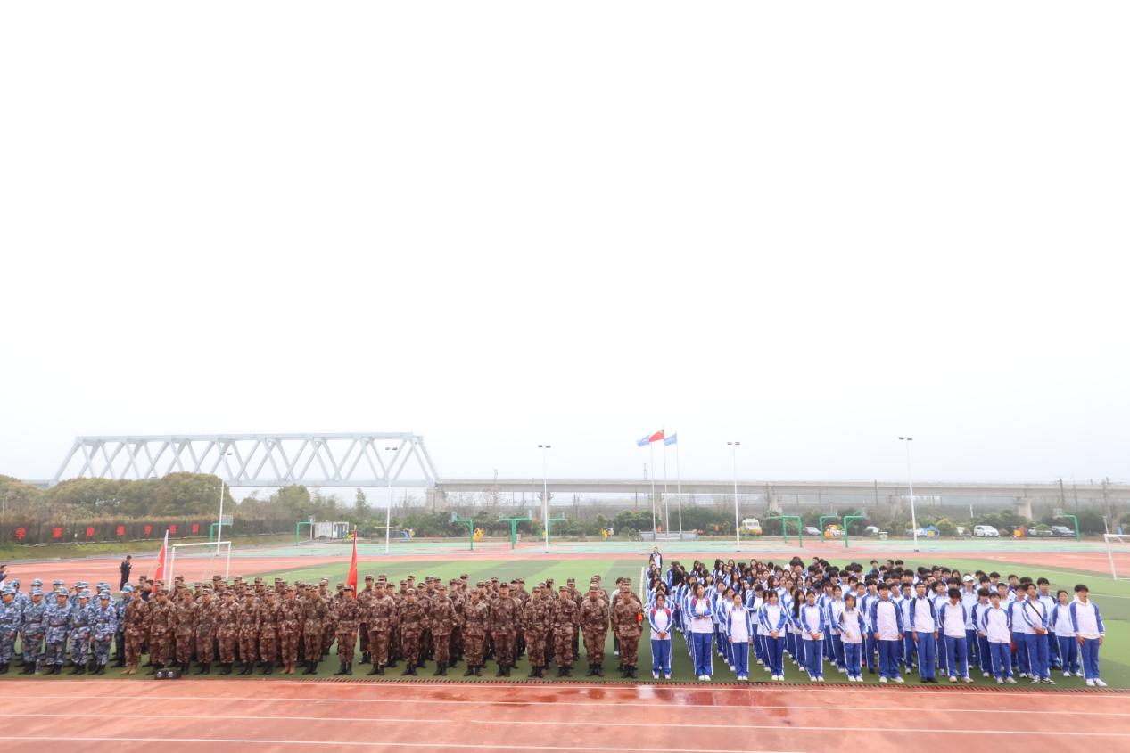 南昌向远轨道学校师生徒步祭扫方志敏烈士全纪实