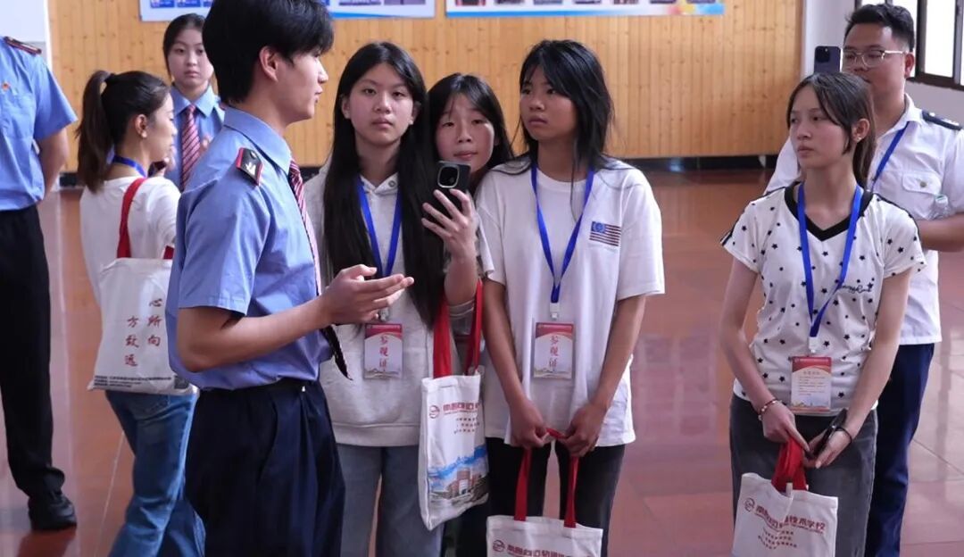 南昌向远轨道技术学校2026校园开放日圆满落幕