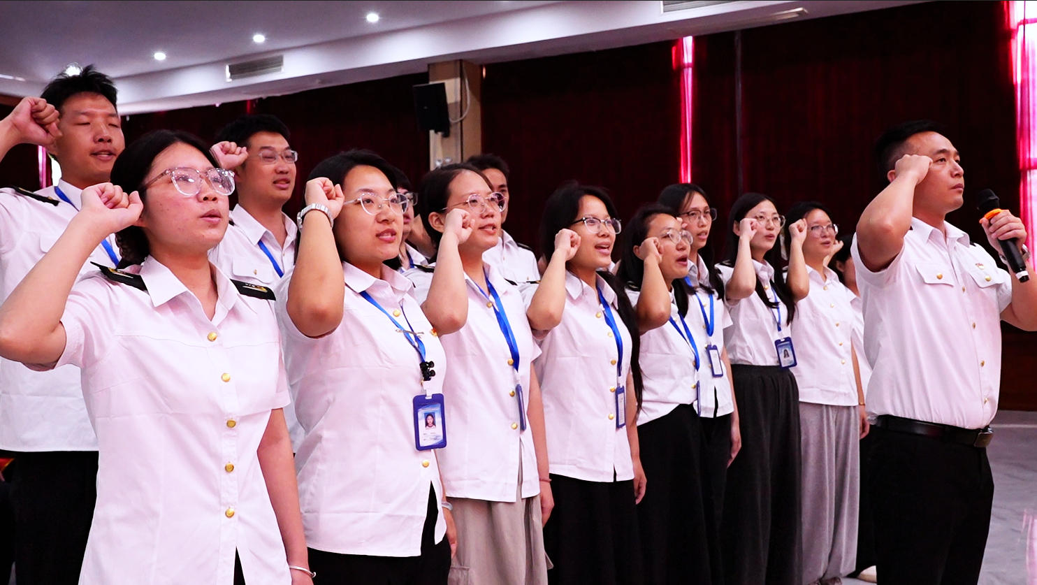 南昌向远轨道技术学校召开庆祝第42个教师节暨表彰大会